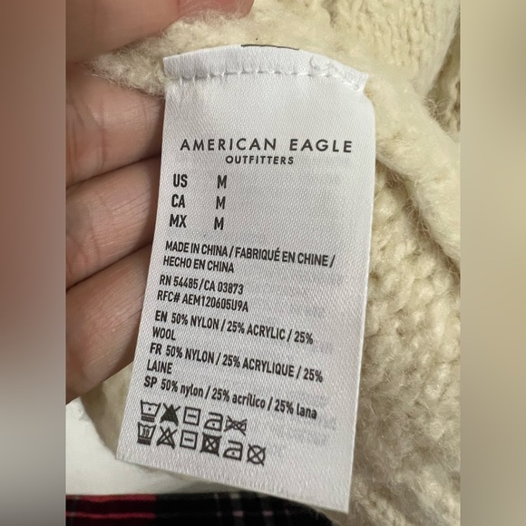 American Eagle Chunky Knit Cream Sweater Size Large NWT - Picture 5 of 6